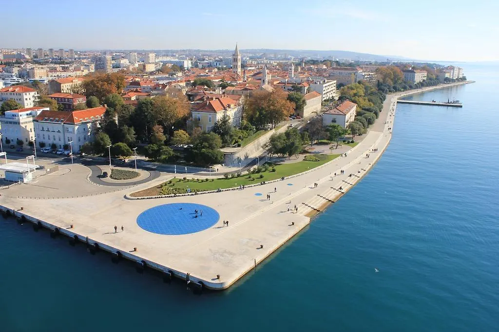 Apartment Ferienwohnung R&B Zadar